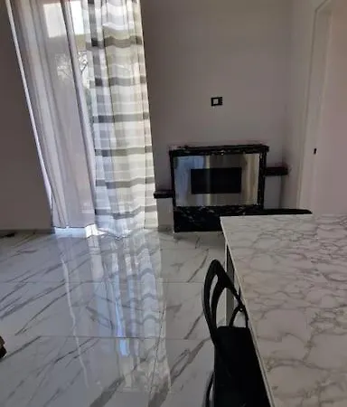 Thomas's Apartment *